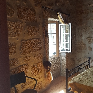 Villa Renouvelée en Granite, au Portugal. Oportunité></noscript>
                                                        <span class=