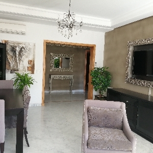 Luxueux appartement tunisie></noscript>
                                                        <span class=