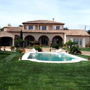 For sale Villa La Tour d'Aigue></noscript>
                                                        <span class=