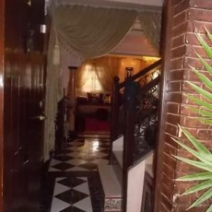 Sale house a 5 min de l ancien médina marrakech></noscript>
                                                        <span class=