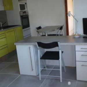 Location appartement antibes nice></noscript>
                                                        <span class=